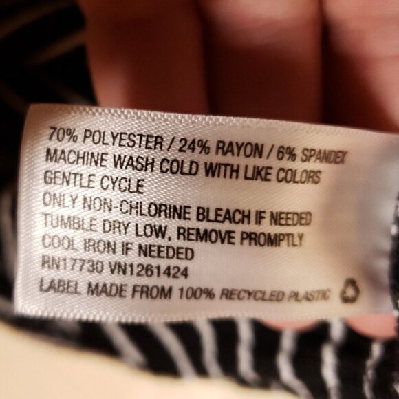 Wild Fable Womens Black White Stripe V Neck Knit Short Dress Medium - Picture 4 of 4